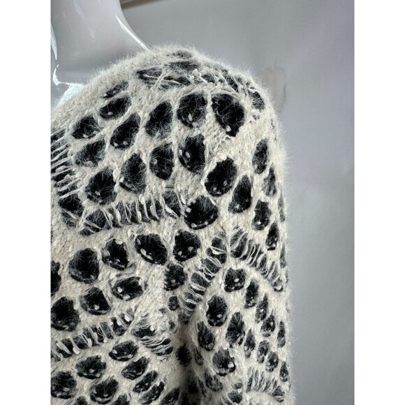 Neiman Marcus XL Fuzzy Knit Black & White Polka Dot Sweater - Picture 7 of 16